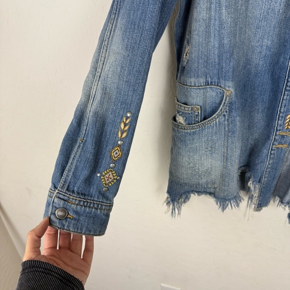 Free People Moonchild Embroidered Distressed Shirt Jean Jacket - Picture 6 of 9